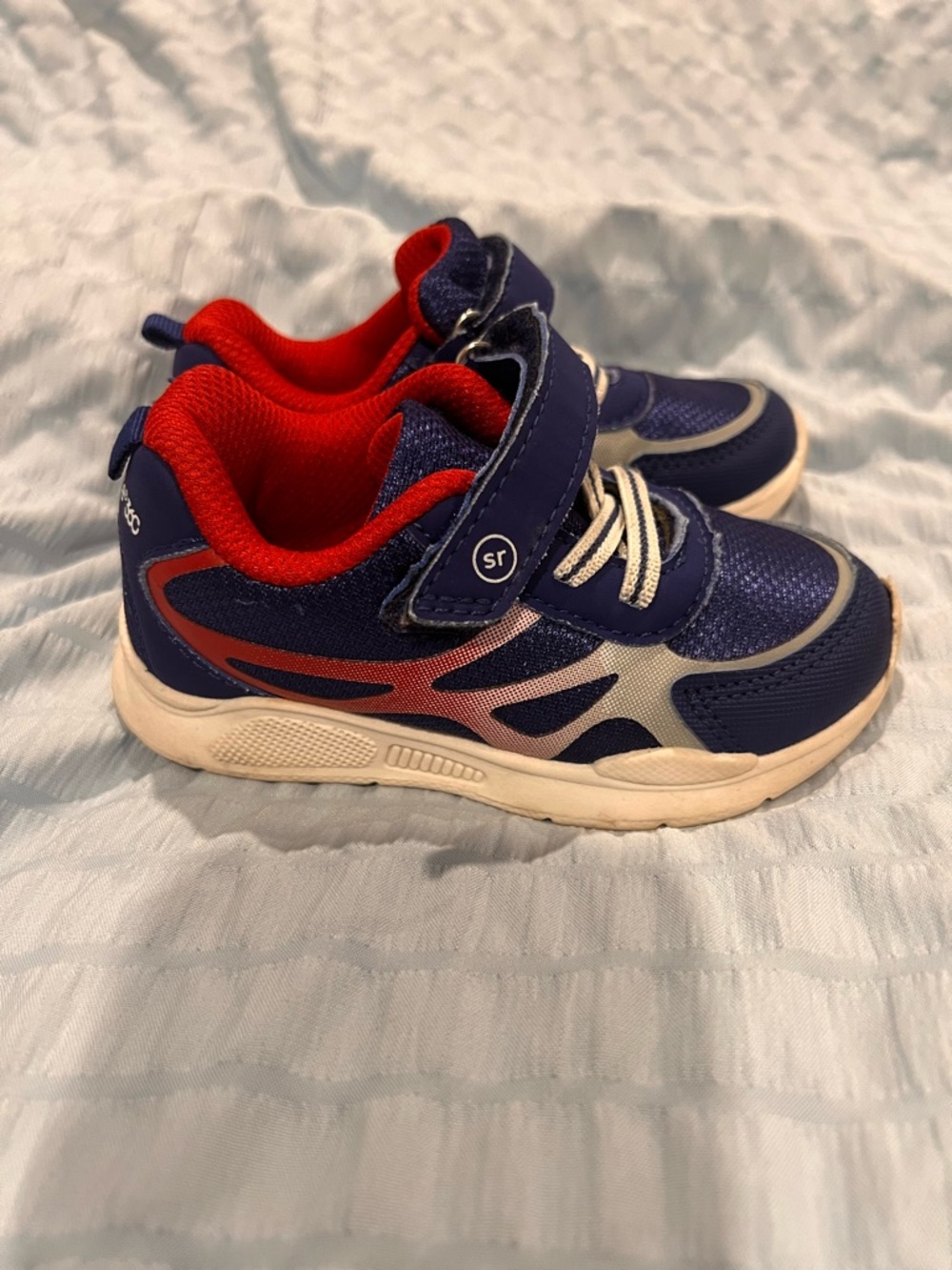 StrideRite Ryne Sneaker - Picture 2 of 6